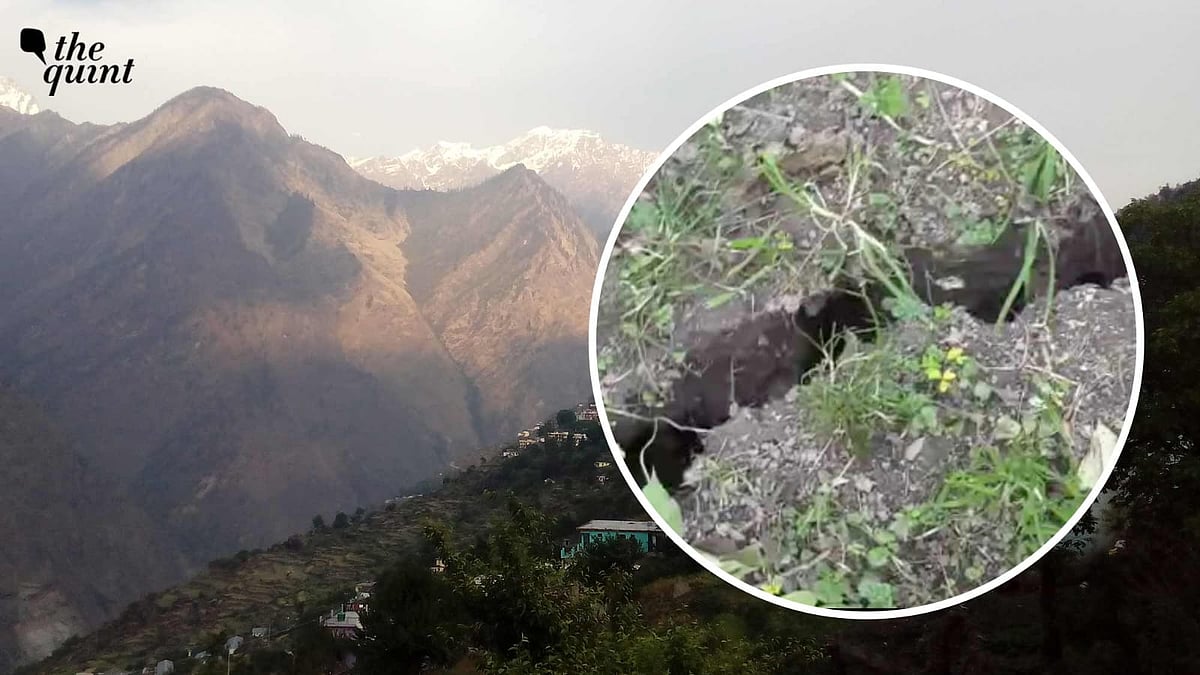 <div class="paragraphs"><p>Panic grips Joshimath as cracks emerge in houses; CM orders evacuation.</p></div>