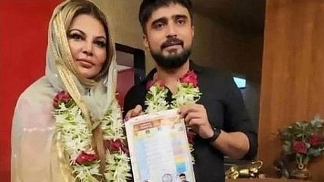 <div class="paragraphs"><p>Rakhi Sawant confirms her marriage to Adil Khan.</p></div>