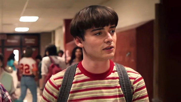 <div class="paragraphs"><p>Noah Schnapp comes out as gay.</p></div>
