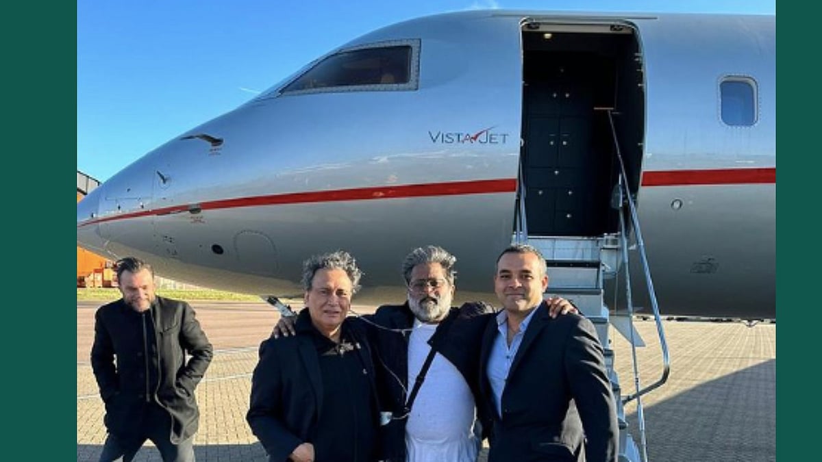 <div class="paragraphs"><p>Lalit Modi was in Mexico when he contracted the infection, and has now arrived in London via air ambulance.</p></div>