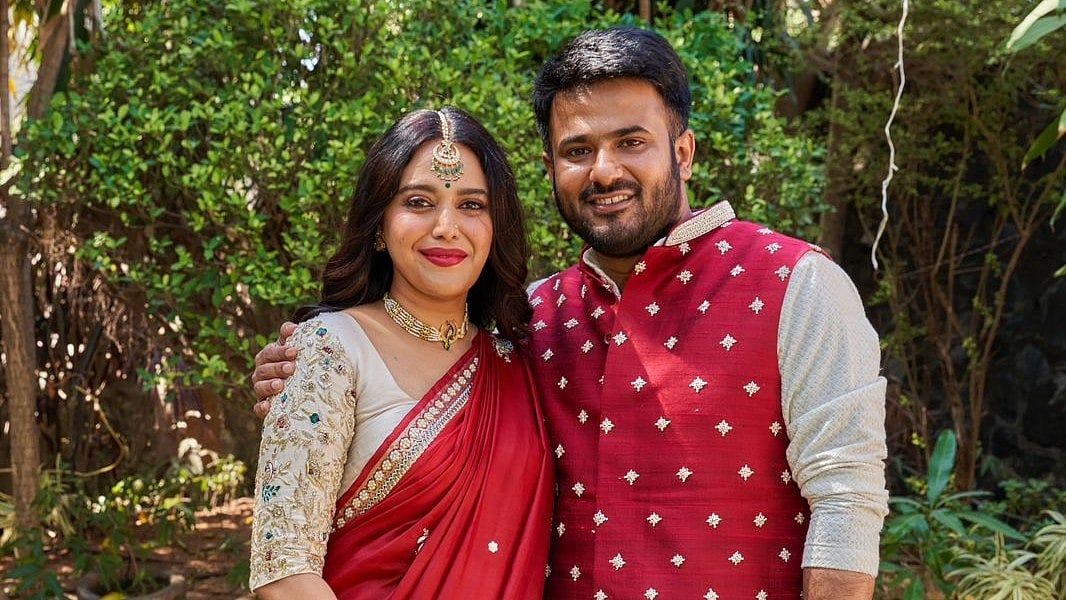 <div class="paragraphs"><p>Swara Bhasker and political activist Fahad Ahmad tie the knot.</p></div>