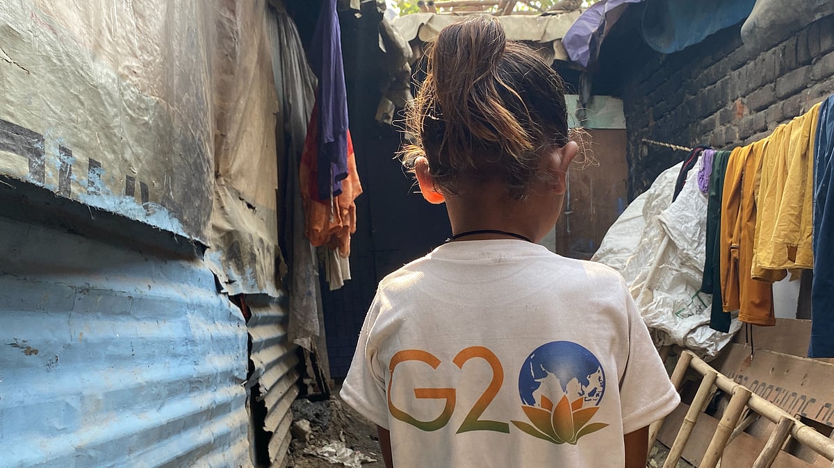 <div class="paragraphs"><p>'Build a Wall to Hide Us, Don't Evict': Uncertainty in Delhi Slums Ahead of G20</p></div>