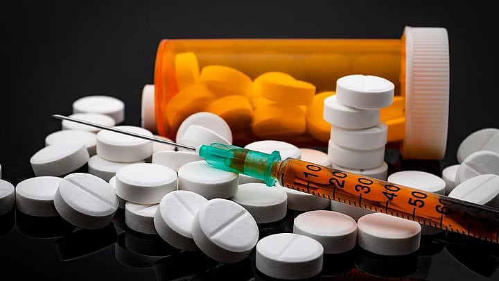 <div class="paragraphs"><p>Four persons, including two jail inmates, were arrested for operating an inter-state pharmaceutical drug cartel from a jail in Punjab's Fatehgarh Sahib. Image for representational purpose.</p></div>