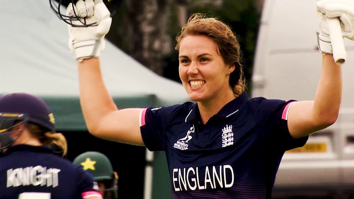 <div class="paragraphs"><p>Mumbai Indians have made their biggest buy so far of the Women's Premier League auction, buying Natalie Sciver for Rs 3.20 crore.</p></div>