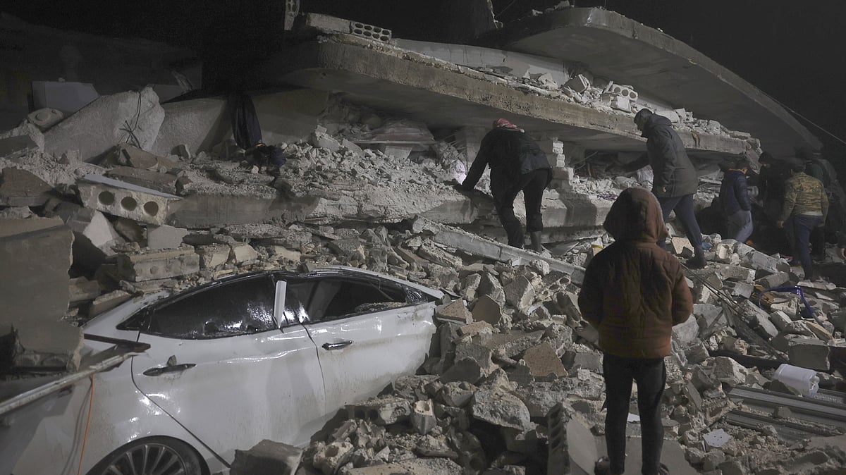 <div class="paragraphs"><p>The death toll from the Turkey earthquake crossed 2,300 at 9 pm on 6 February.</p></div>
