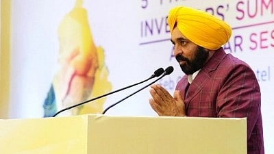 <div class="paragraphs"><p>Punjab soon front running industrial hub: Mann</p></div>