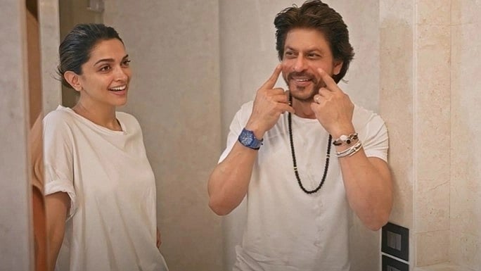 <div class="paragraphs"><p>Deepika Padukone gives Shah Rukh Khan skincare tips in new video.</p></div>