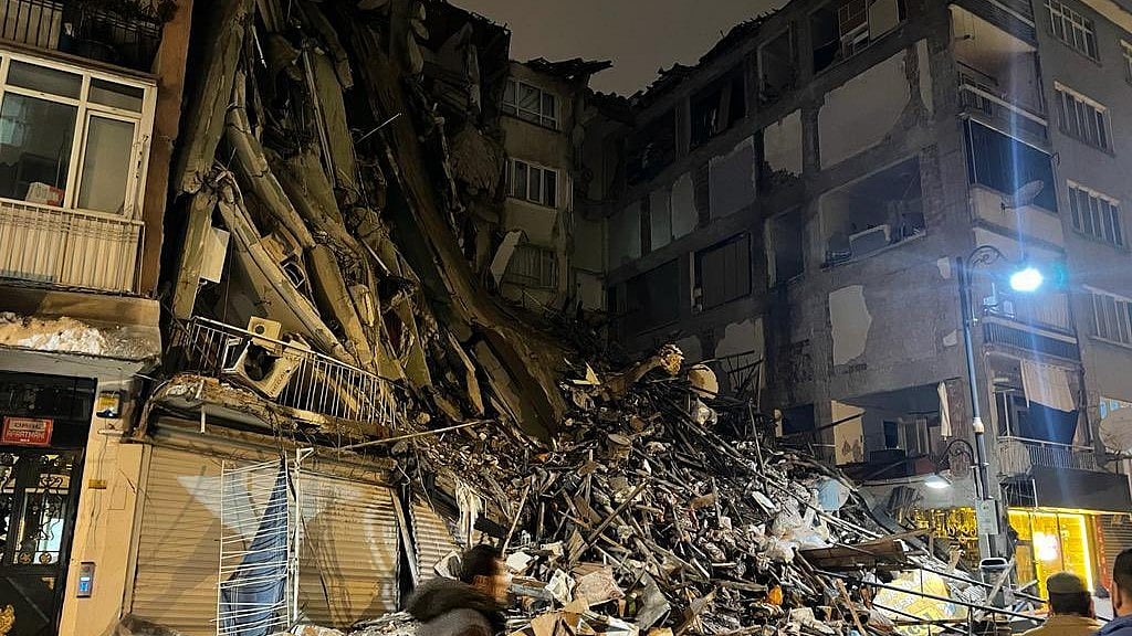 <div class="paragraphs"><p>Large-scale rescue operations are underway in both countries and the death toll is expected to rise further.</p></div>