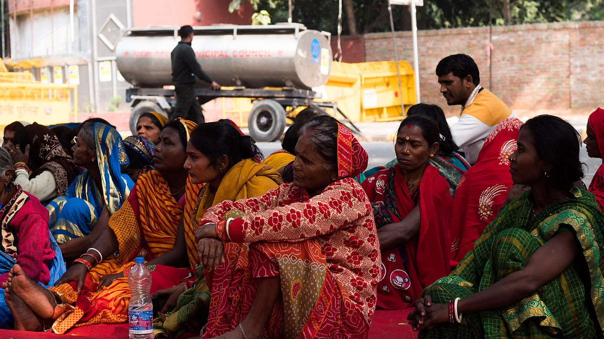 <div class="paragraphs"><p>Workers from Bihar have reached Jantar Mantar to put forth their demand to roll back mandatory app-based attendance. </p></div>