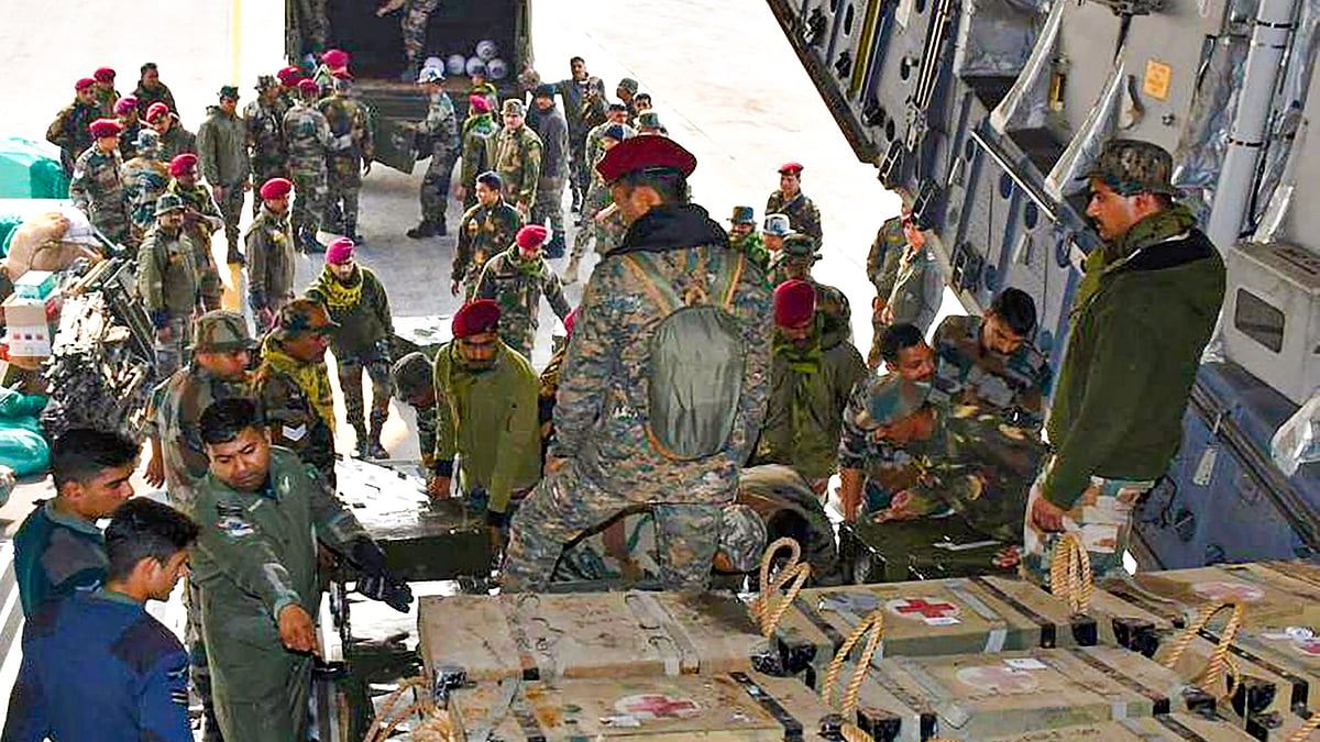 <div class="paragraphs"><p>A C-17 aircraft of the Indian Air Force, with search and rescue personnel, trained dog squads, relief material, drilling, machines, and medical supplies on board, landed in Turkey's Adanda on Tuesday morning. </p></div>