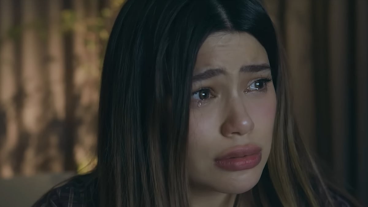 <div class="paragraphs"><p>Here's How Artificial Intelligence Wrote & Directed This Creepy Short Film</p></div>
