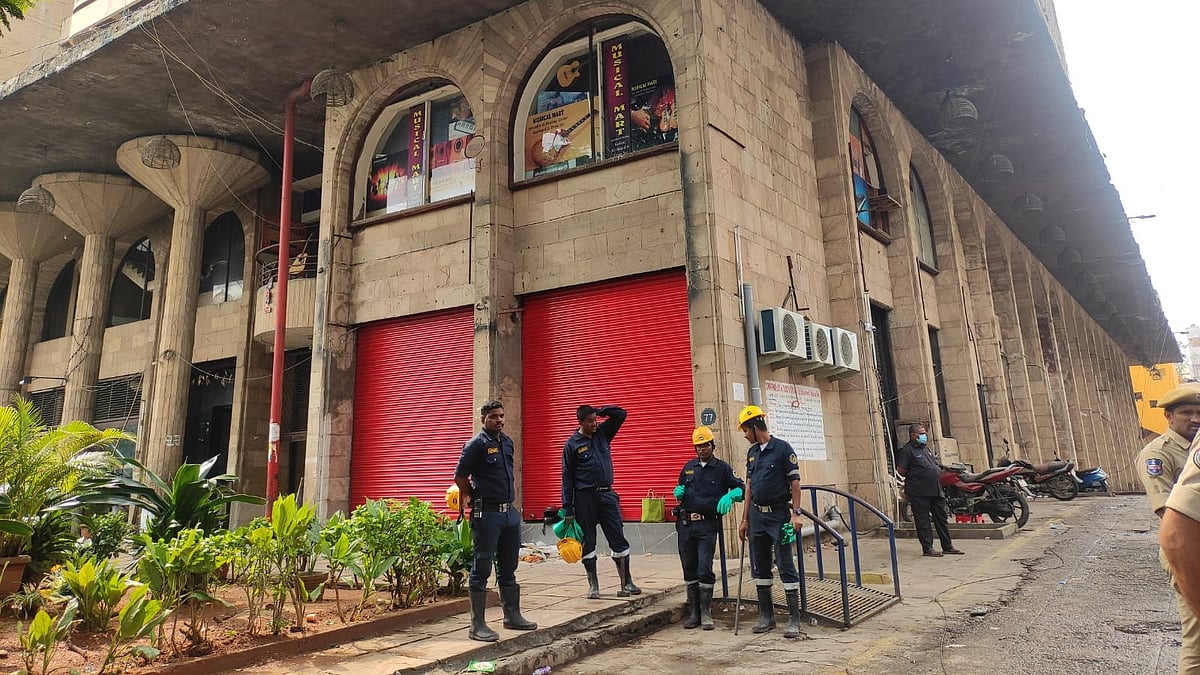 <div class="paragraphs"><p>Six people – all in their early 20s – died in the massive fire that broke out in the commercial building, and they were all employees of QNet franchisee Vihaan Direct Selling Pvt Ltd, which is under an Enforcement Directorate (ED) probe.</p></div>