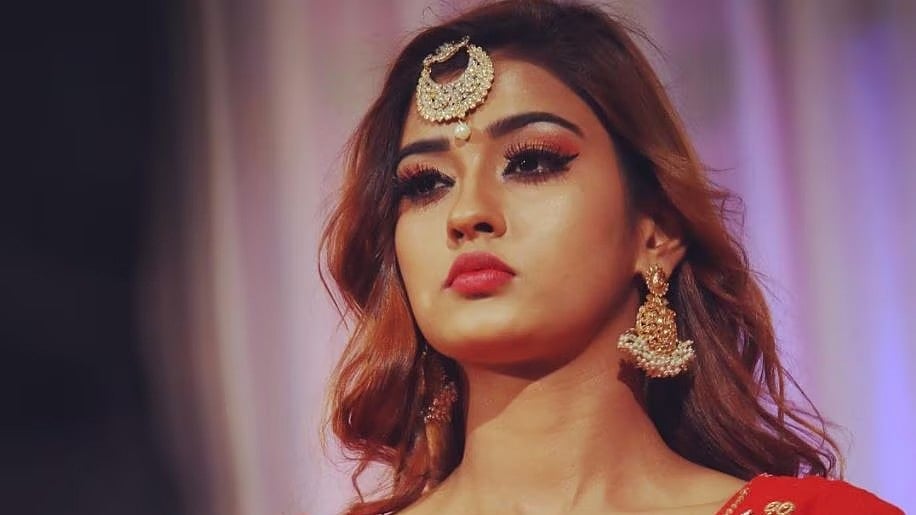 <div class="paragraphs"><p>Bhojpuri actor Akanksha Dubey dies by suicide in Varanasi.</p></div>