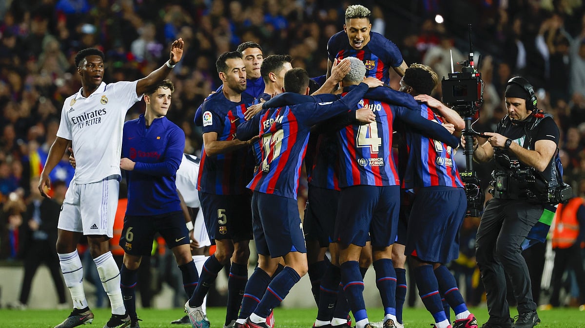 <div class="paragraphs"><p>FC Barcelona allegedly have 7.5 million euros to a company owned by Jose Maria Negreira.</p></div>