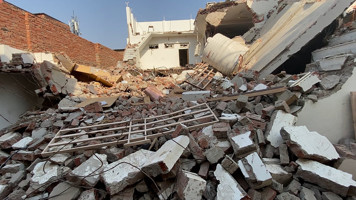 <div class="paragraphs"><p>Properties belonging to Atiq Ahmed and his associates, valued at over Rs 1200 crore, have been demolished by the Yogi government's bulldozers.</p></div>