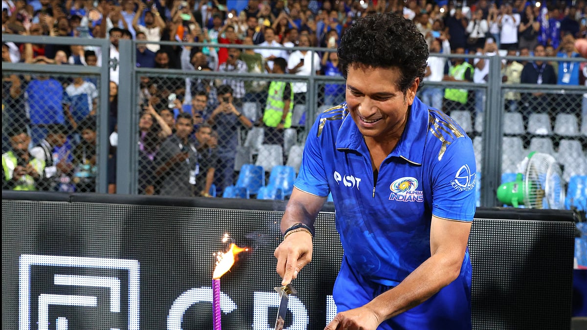 <div class="paragraphs"><p>Sachin Tendulkar celebrates his birthday at Wankhede</p></div>