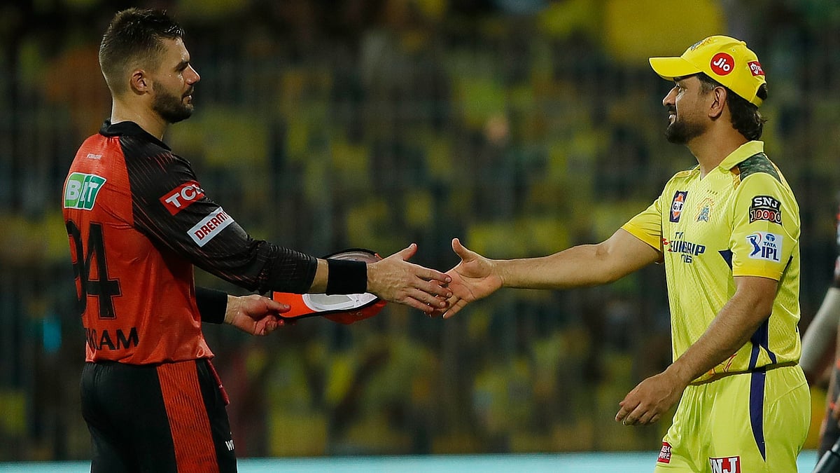 <div class="paragraphs"><p>Chennai Super Kings defeat Sunrisers Hyderabad by 7 wickets</p></div>