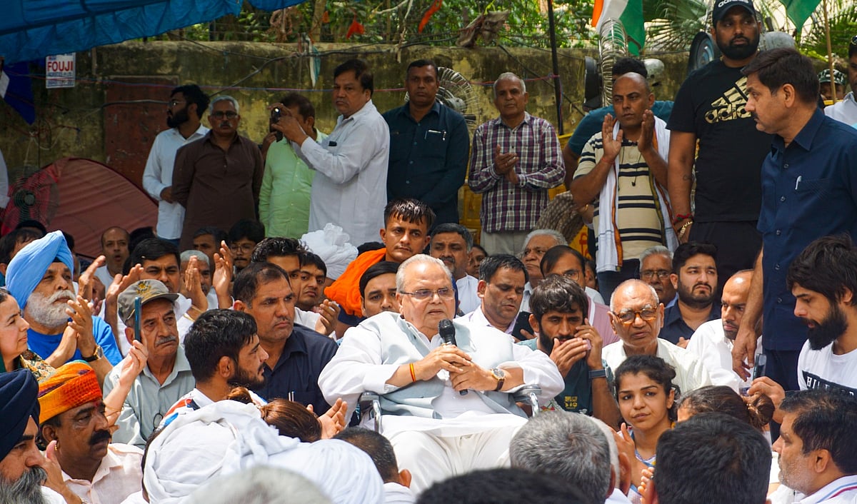 <div class="paragraphs"><p>Former Governor of Jammu and Kashmir, Satya Pal Malik, expressed his support for the wrestlers protesting against Brij Bhushan Sharan Singh, BJP MP and chief of the Wrestling Federation of India (WFI), over charges of sexual harassment.</p></div>