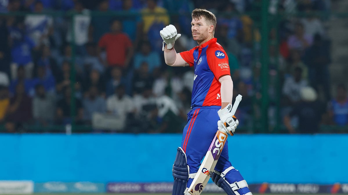 <div class="paragraphs"><p>Warner's slow approach is putting the team under pressure, says Chris Gayle</p></div>