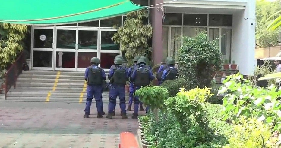 <div class="paragraphs"><p>SWAT teams reached the school after the bomb threat. </p></div>
