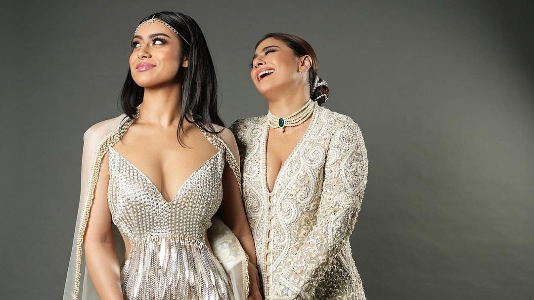 <div class="paragraphs"><p>Kajol shares photos with her daughter Nysa Devgn.</p></div>