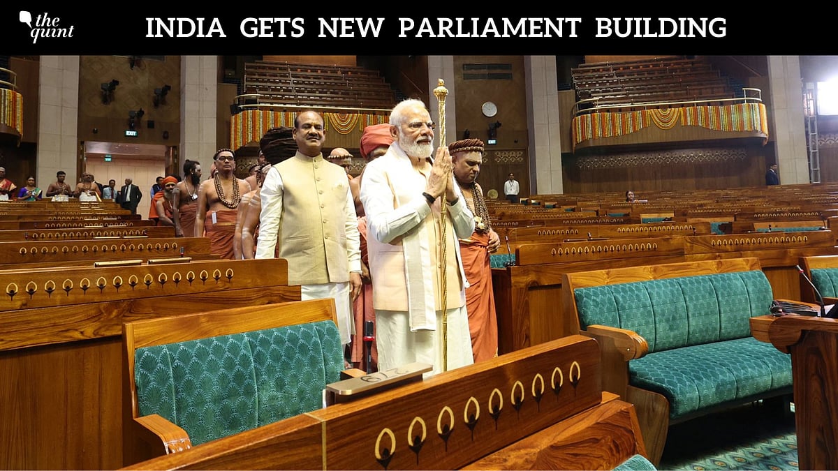 <div class="paragraphs"><p>Watch Live |Parliament Building Inauguration: PM Modi Places Sengol in Lok Sabha</p></div>