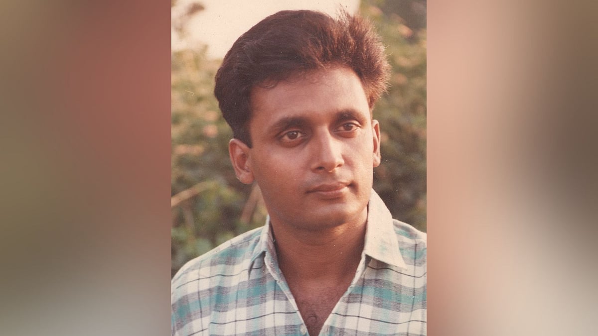 <div class="paragraphs"><p>Piyush Mishra reveals Barjatyas offered Maine Pyaar Kiya to him before Salman Khan.</p></div>