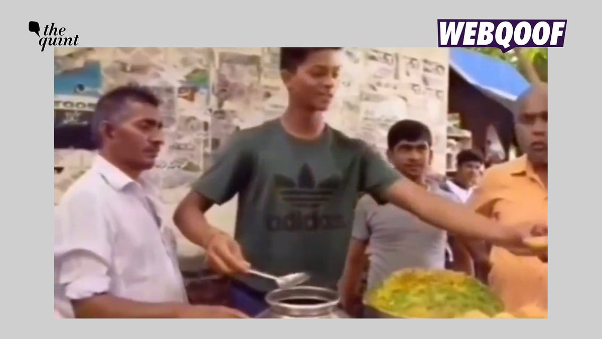 <div class="paragraphs"><p>The photo shows Rajasthan Royals' cricketer Yashasvi Jaiswal at a pani puri stall.</p></div>