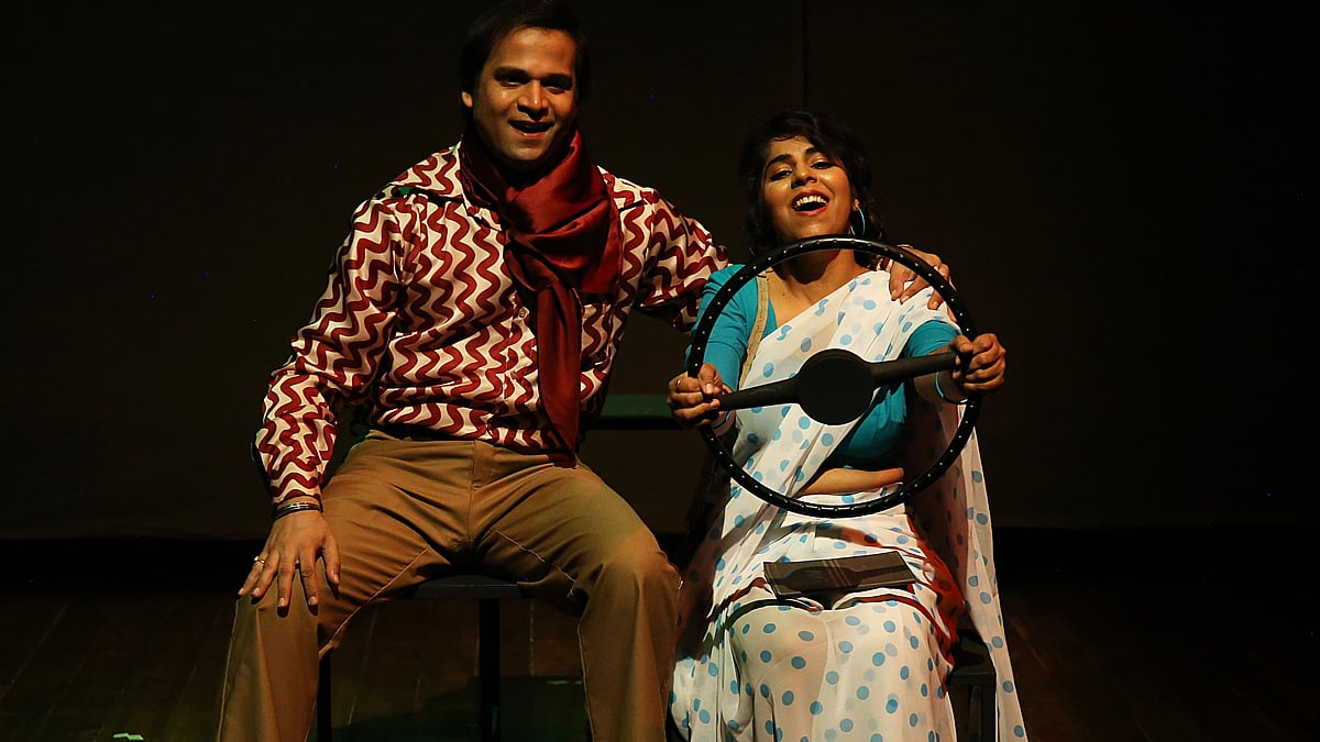 <div class="paragraphs"><p>Girish Sharma and Niketa Saraf parody romantic car drives in <em>Golden Jubilee</em>.</p></div>