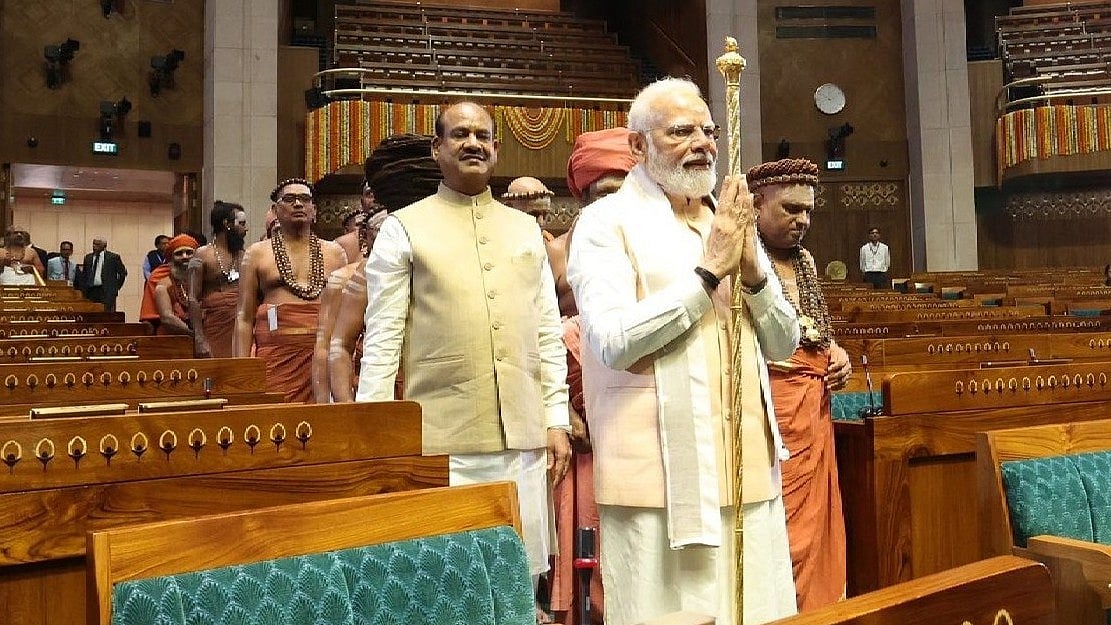 <div class="paragraphs"><p>PM Modi, installs 'sengol', inaugurates new Parliament amid Opposition boycott, accusing PM Modi of sidelining President Droupadi Murmu</p></div>
