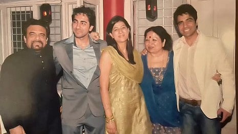 <div class="paragraphs"><p>'Thanks For The Memories': Ayushmann & Tahira Mourn Father's Death</p></div>
