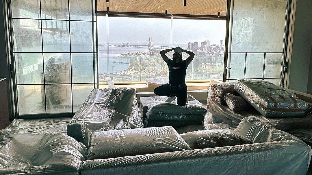 <div class="paragraphs"><p>Sonakshi Sinha shares a glimpse of her Mumbai house.</p></div>