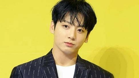 <div class="paragraphs"><p>BTS Member Jungkook Urges Fans to Stop Sending Food to His Residence</p></div>