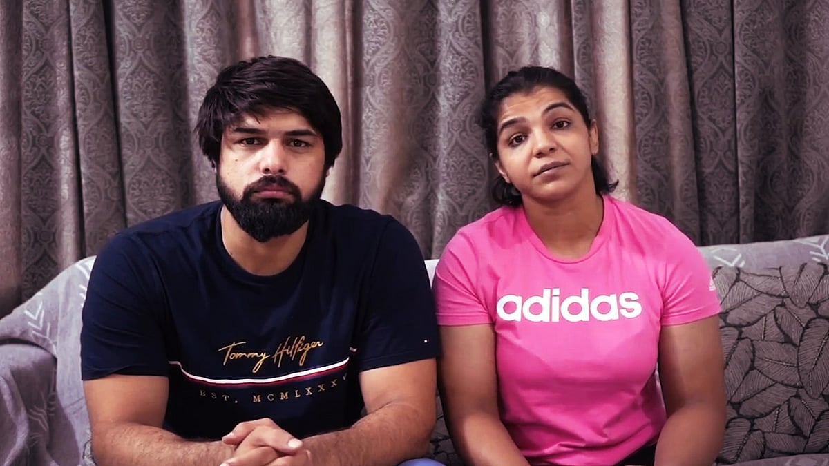 <div class="paragraphs"><p>Wrestlers Protest: Sakshi Malik and Satyawart Kadian addressed accusations against wrestlers.</p></div>