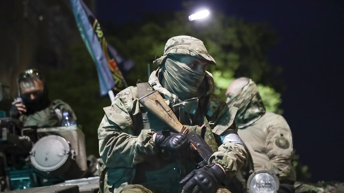 <div class="paragraphs"><p>Members of the Wagner Group military company sit atop a tank on a street in Rostov-on-Don, Russia, Saturday, June 24, 2023, prior to leaving an area at the headquarters of the Southern Military District. Kremlin spokesman Dmitry Peskov said that Yevgeny Prigozhins troops who joined him in the uprising will not face prosecution and those who did not will be offered contracts by the Defense Ministry. After the deal was reached Saturday, Prigozhin ordered his troops to halt their march on Moscow and retreat to field camps in Ukraine, where they have been fighting alongside Russian troops.</p></div>
