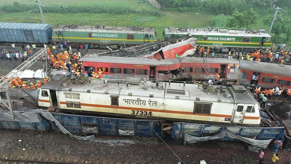 <div class="paragraphs"><p>Visuals from the crash site.</p></div>