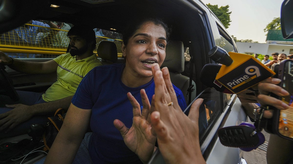 <div class="paragraphs"><p>Wrestlers Protest: Sakshi Malik has stated that the wrestlers are facing pressure to resolve the case</p></div>