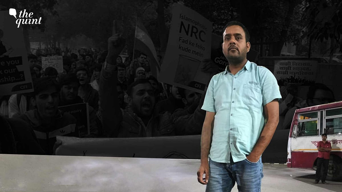 <div class="paragraphs"><p>Atiq-ur-Rehman walked out of jail late Wednesday night. </p></div>