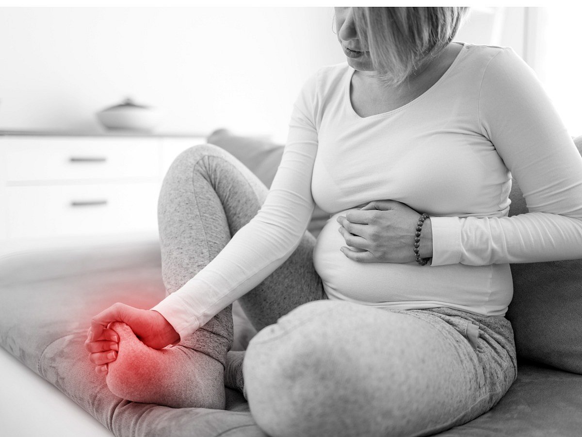 <div class="paragraphs"><p>Know how to reduce the risk of pregnancy-associated osteoporosis</p></div>