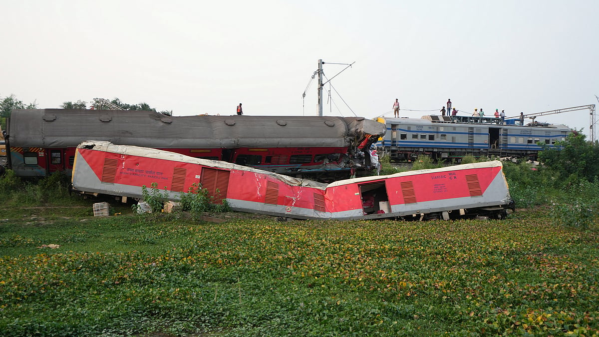 <div class="paragraphs"><p>Railways Minister Ashwini Vaishnaw said the root cause of the deadly train accident has been identified but did not provide further details</p></div>