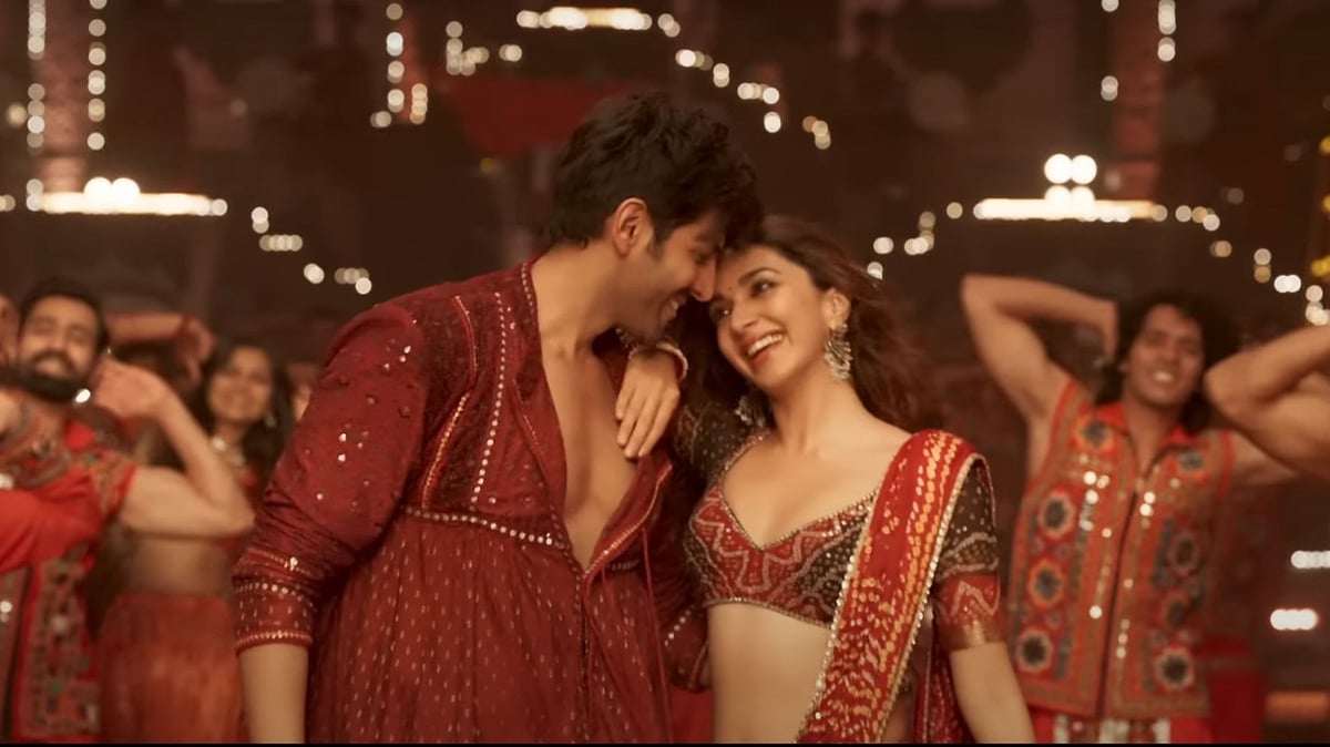 <div class="paragraphs"><p>Kartik Aaryan and Kiara Advani in a still from<em> Satyaprem Ki Katha.</em></p></div>