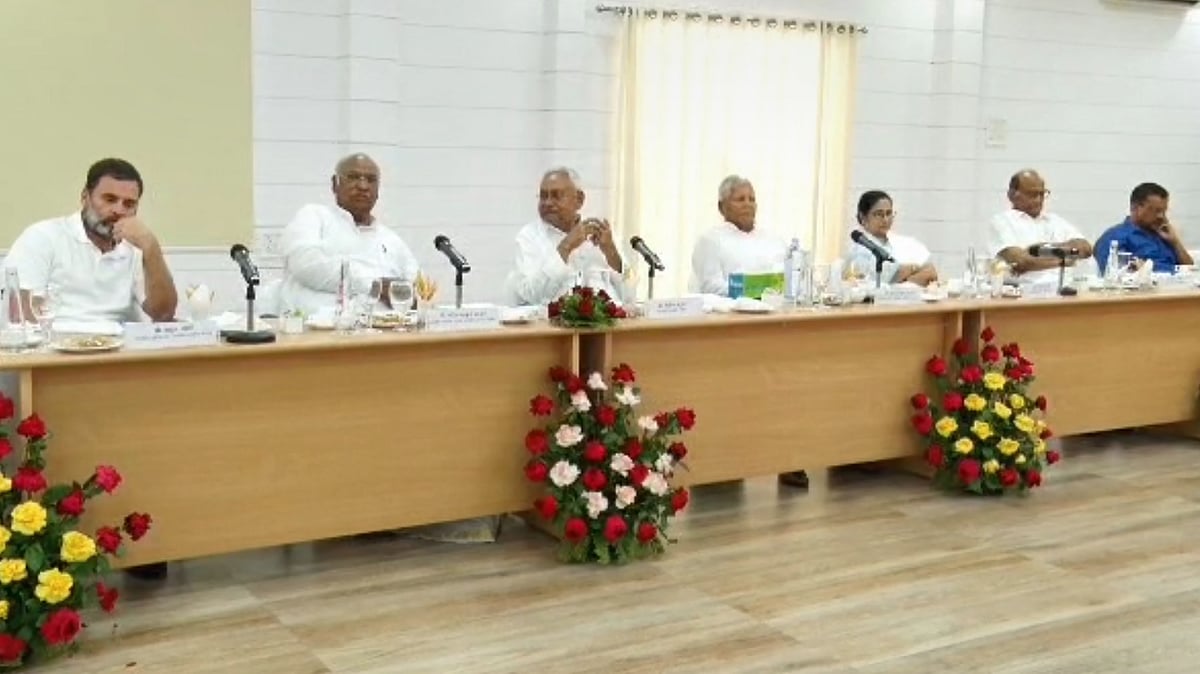 <div class="paragraphs"><p>From left: Rahul Gandhi, Mallikarjun Kharge, Nitish Kumar, Lalu Prasad Yadav, Mamata Banerjee, Sharad Pawar, and Arvind Kejriwal. </p></div>