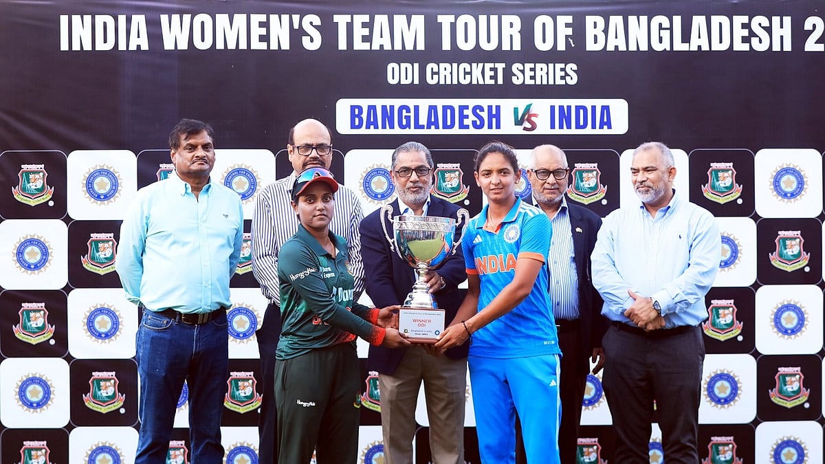 <div class="paragraphs"><p>The three-match ODI series ended in a 1-1 draw.</p></div>