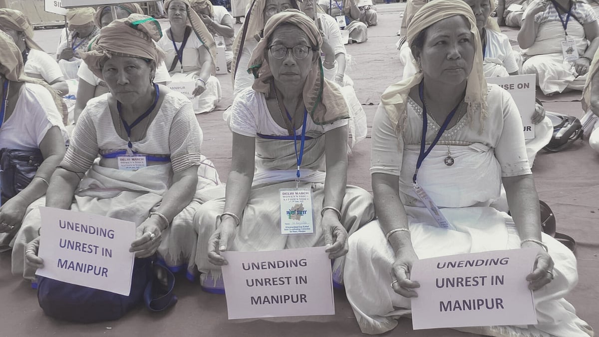 <div class="paragraphs"><p>The Meira Paibis protesting in Delhi's Jantar Mantar.</p></div>