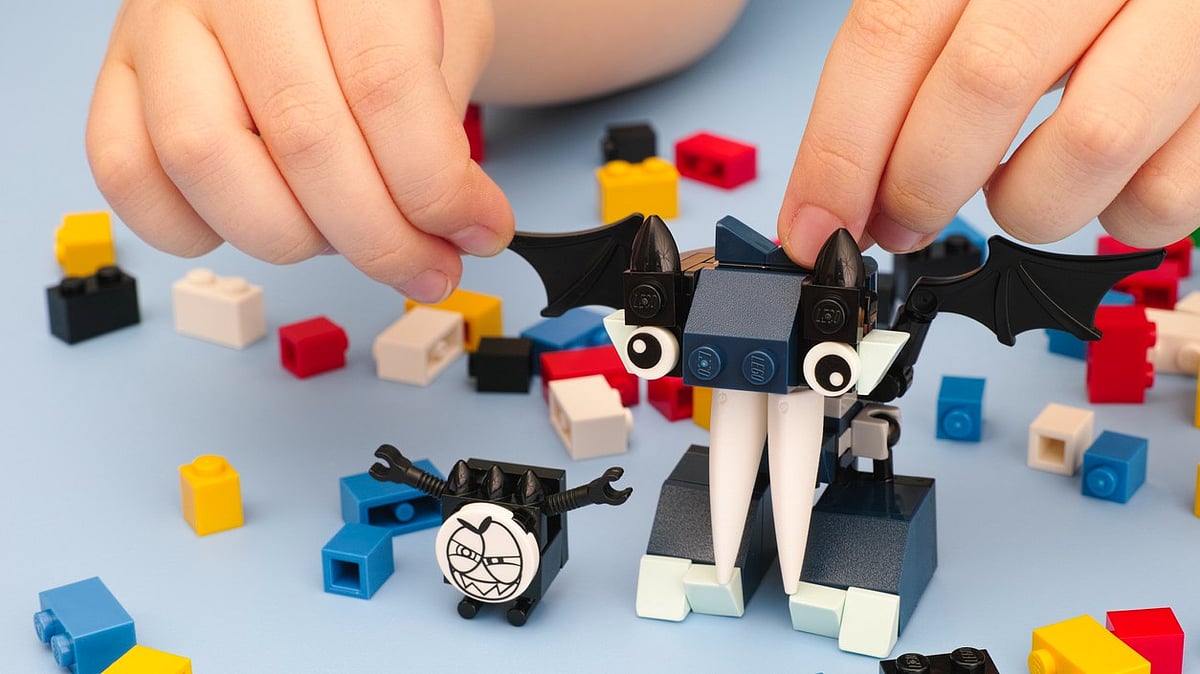 <div class="paragraphs"><p>Join the LEGO® Group’s ‘SMALL HANDS BIG DREAMS’ campaign</p></div>