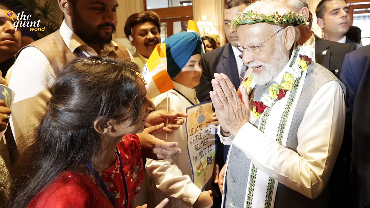 <div class="paragraphs"><p>PM Modi lands in Greece.</p></div>