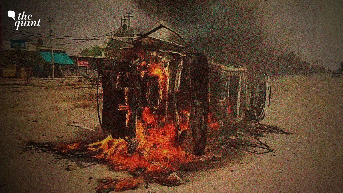 <div class="paragraphs"><p>At least six people and several others have been injured after communal clashes broke out at during a religious procession organised by the  Vishwa Hindu Parishad (VHP) and the Bajrang Dal on Monday.</p></div>