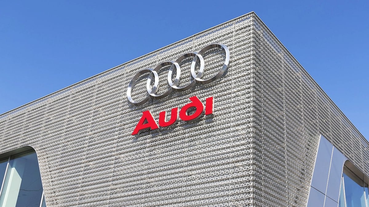 <div class="paragraphs"><p>Audi Q8 Facelift Launch Date Today. Features. Specs, Price, and More.</p></div>
