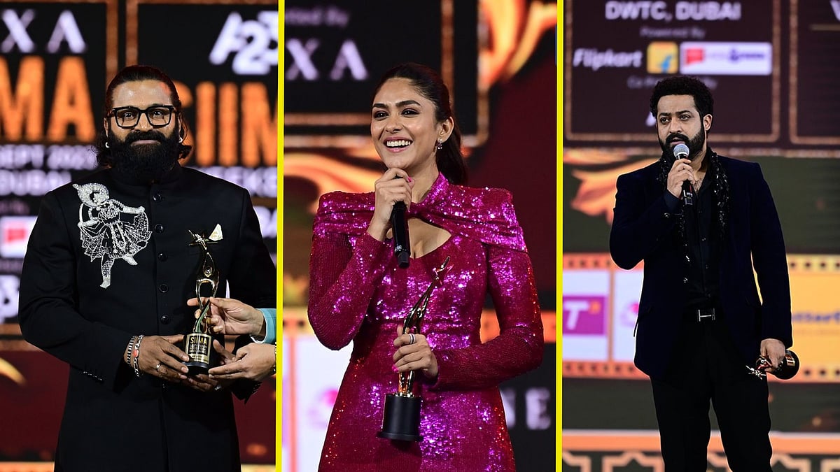 <div class="paragraphs"><p>Rishab Shetty, Mrunal Thakur, and Jr NTR at the SIIMA 2023 awards.&nbsp;</p></div>