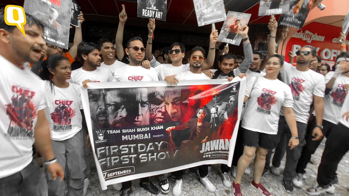 <div class="paragraphs"><p>Here's what the public has to say about <em>Jawan</em>.</p></div>
